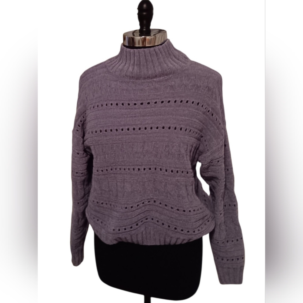 Olive + Oak Women's Medium, Light Blue Cowl Neck Cropped Polyester Sweater